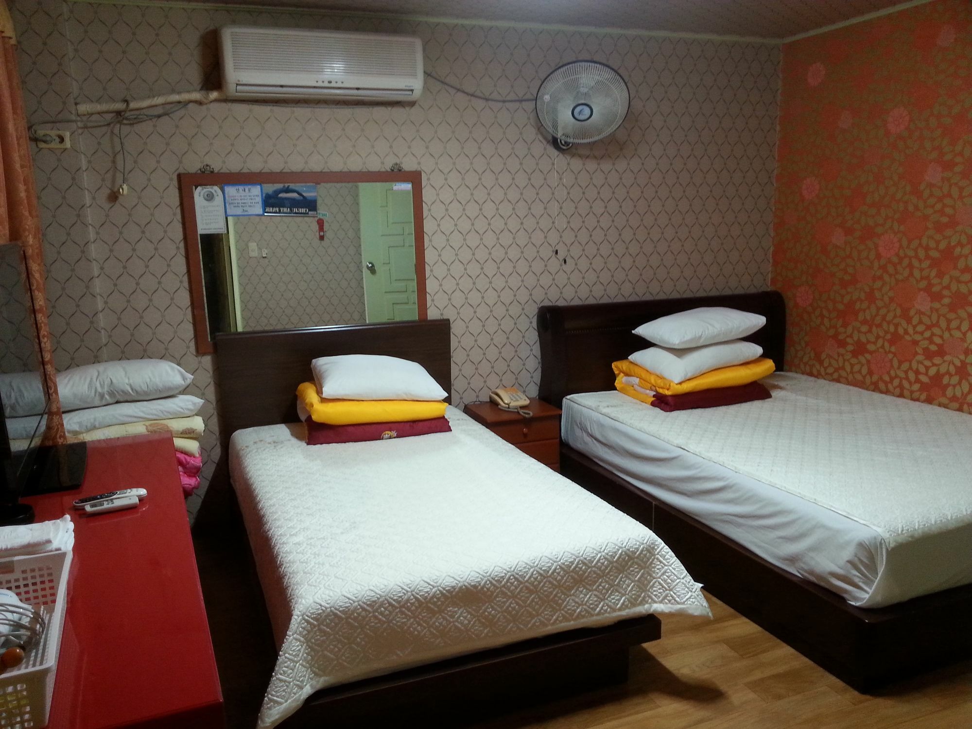 Jeju Brd Hotel Ngoại thất bức ảnh