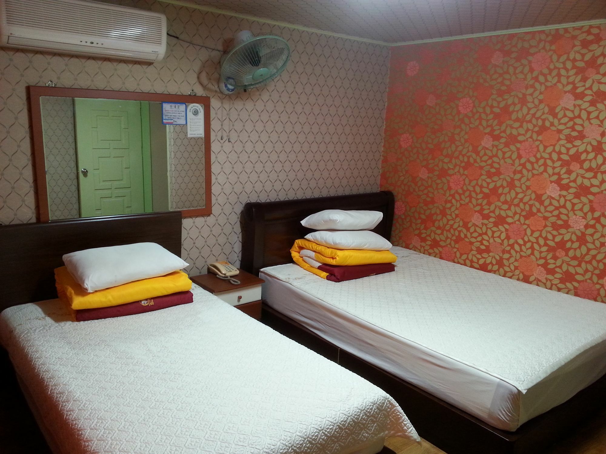 Jeju Brd Hotel Ngoại thất bức ảnh